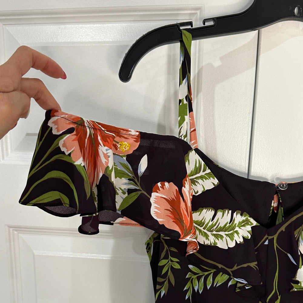 Adrianna Papell Floral Cold Shoulder Jumpsuit Wide Leg Flutter Sleeve Size 10 - Picture 2 of 10
